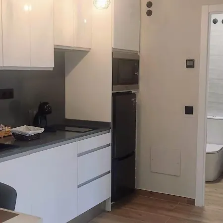 בית כפרי Rincones De Solo Adultos ריאזה
