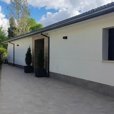 Rincones De Solo Adultos בית כפרי ריאזה