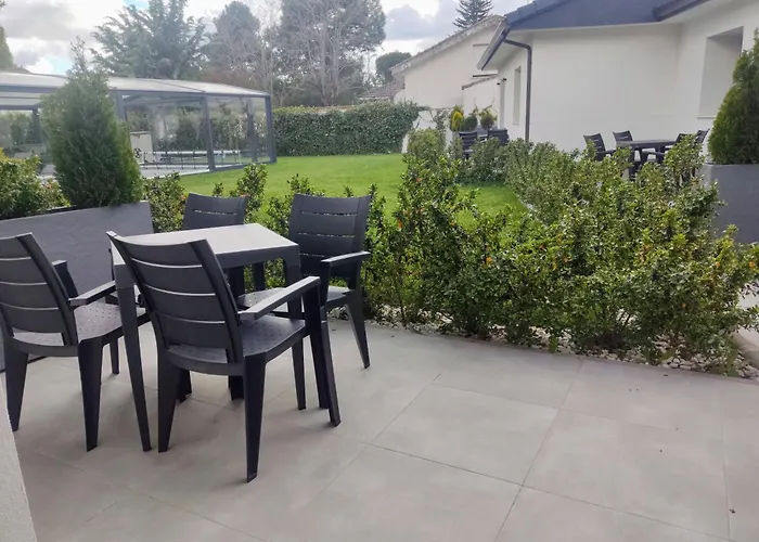 컨트리하우스 Rincones De Solo Adultos 리아사